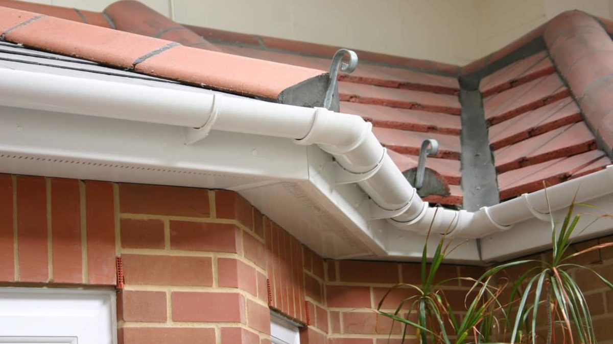 How to Fit Guttering: In-Depth Installation Guide