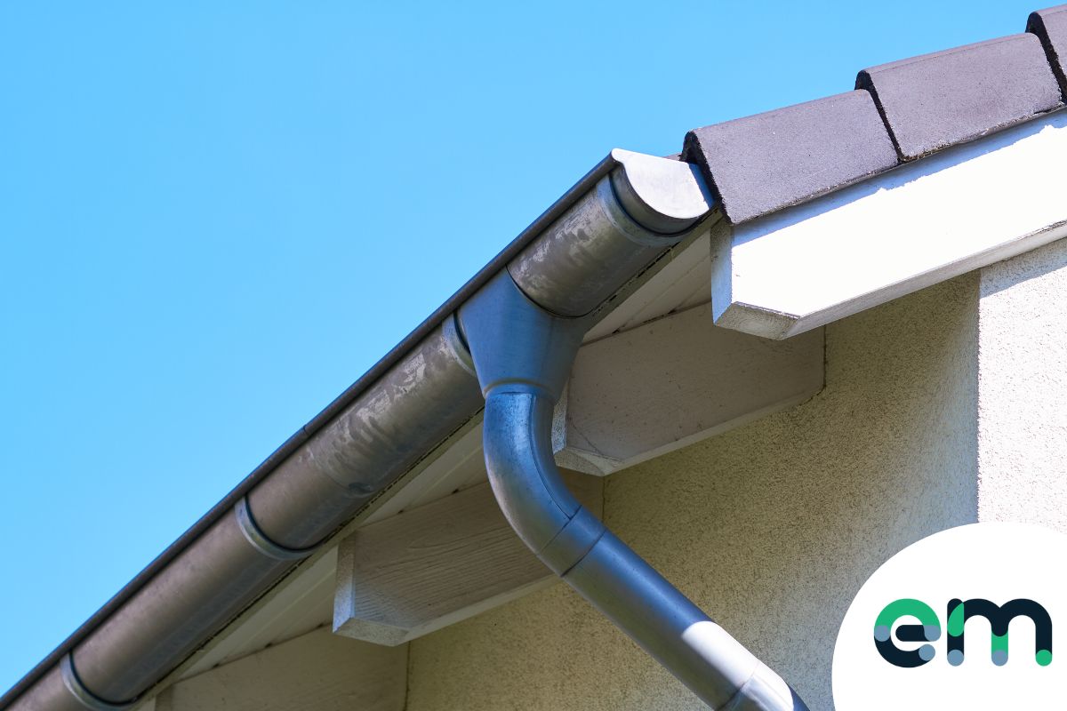 a guide to metal guttering blog post image