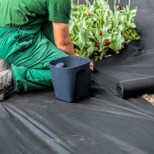 non woven weed control fabric - weed defenda 70 image 1
